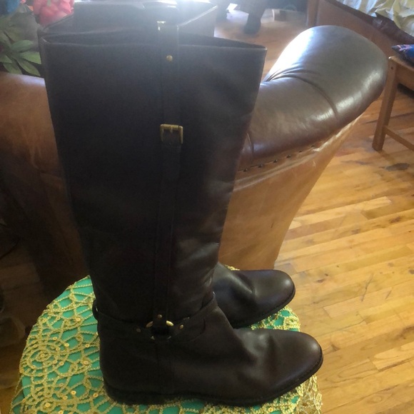 Knee boot - Picture 2 of 4